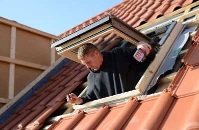 Pose de fenêtres de toit Velux à la Petite-Fosse